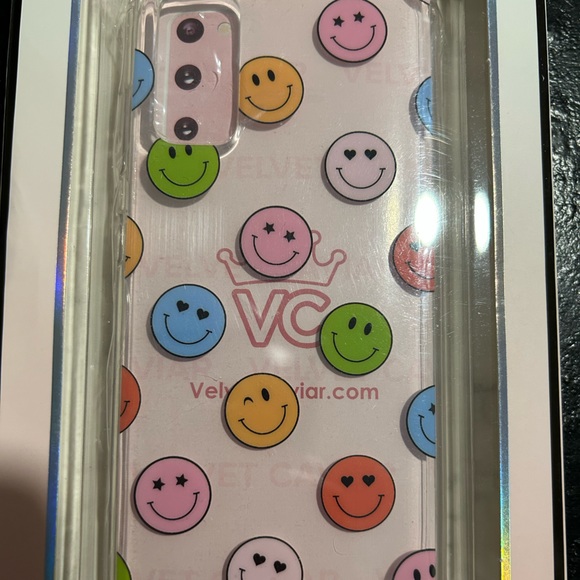 NWT Limited Edition Smiley Samsung S20 Case - Picture 7 of 7